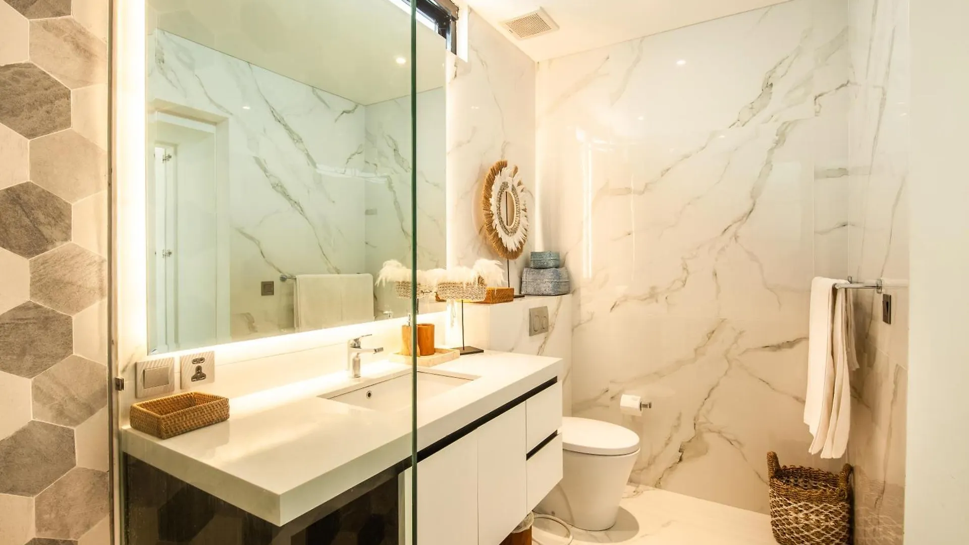 Luxury Villa Devina I Seminyak I Yoga & Gym